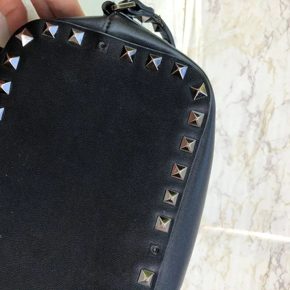Valentino Garavani Rockstud Black Pebbled Leather Camera Crossbody Bag Flawed
